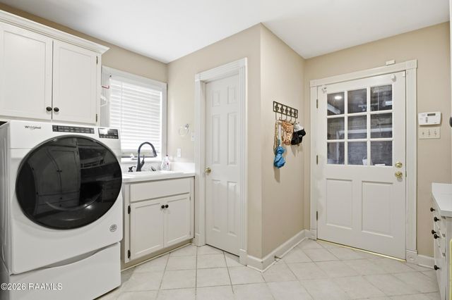 420 Rosemount Drive, New Iberia, LA 70560