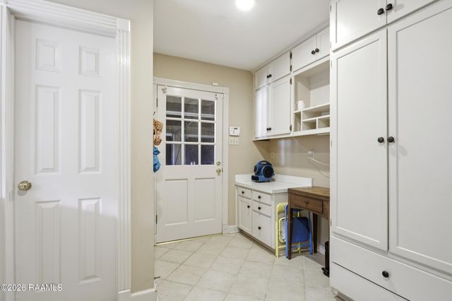 420 Rosemount Drive, New Iberia, LA 70560