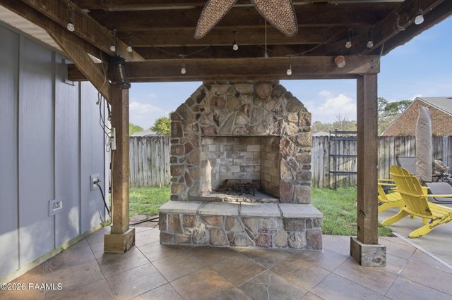 420 Rosemount Drive, New Iberia, LA 70560