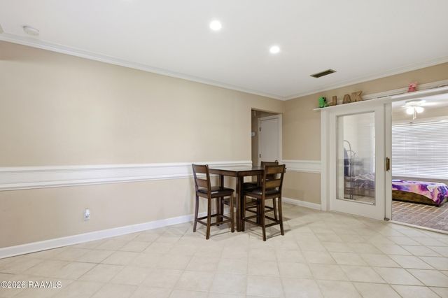 420 Rosemount Drive, New Iberia, LA 70560