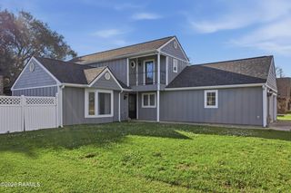 420 Rosemount Drive, New Iberia, LA 70560