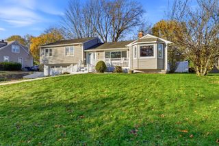 72 Three Acre Road, Groton, CT 06340