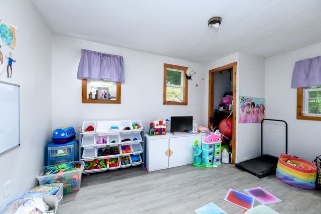 62 Grove St, Spencer, MA 01562