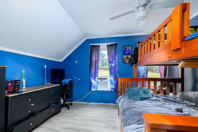 62 Grove St, Spencer, MA 01562