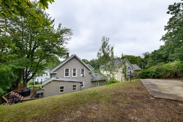 62 Grove St, Spencer, MA 01562