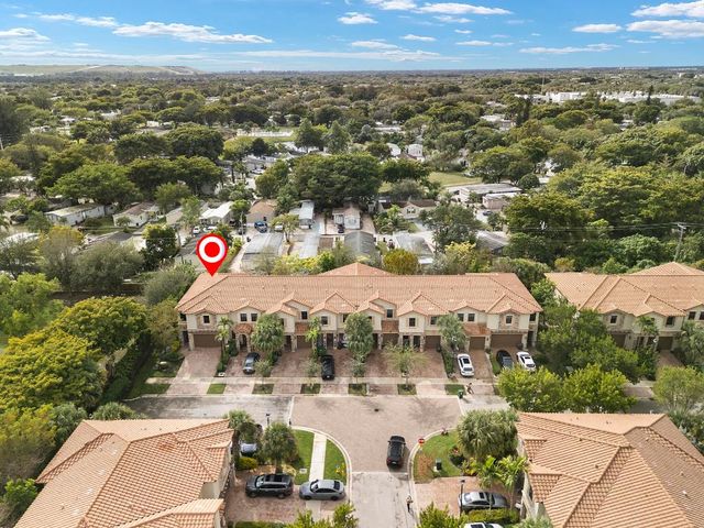 3950 Devenshire Court, Coconut Creek, FL 33073