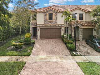 3950 Devenshire Court, Coconut Creek, FL 33073
