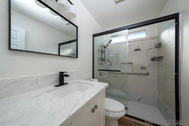 2398 San Bernardo Ave, Hemet, CA 92545