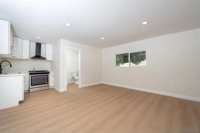 2398 San Bernardo Ave, Hemet, CA 92545