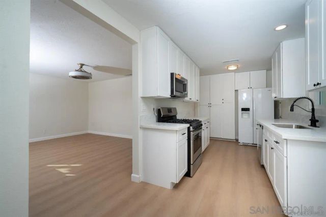 2398 San Bernardo Ave, Hemet, CA 92545