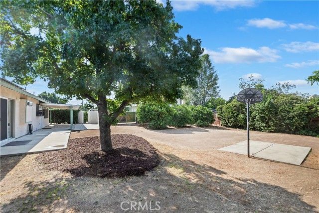 10372 Wells, Riverside, CA 92505