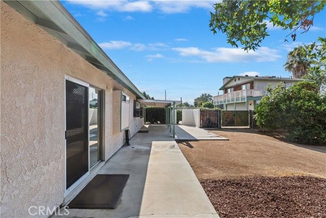 10372 Wells, Riverside, CA 92505