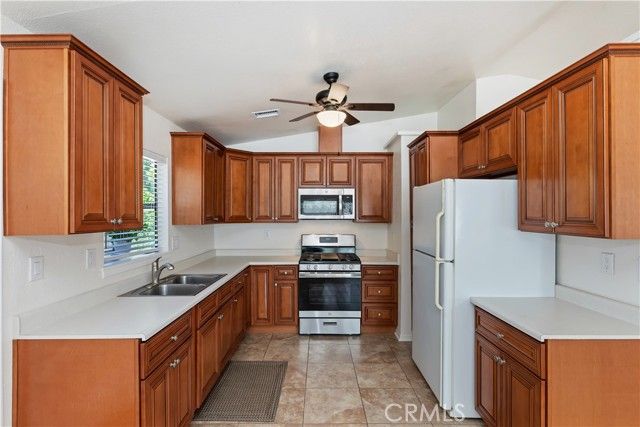 10372 Wells, Riverside, CA 92505