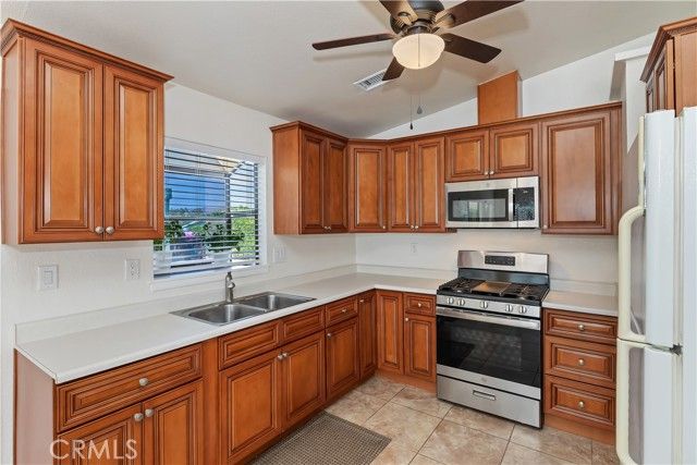 10372 Wells, Riverside, CA 92505