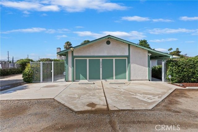 10372 Wells, Riverside, CA 92505