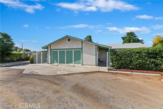 10372 Wells, Riverside, CA 92505