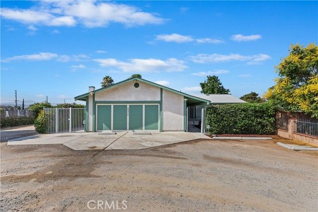 10372 Wells, Riverside, CA 92505