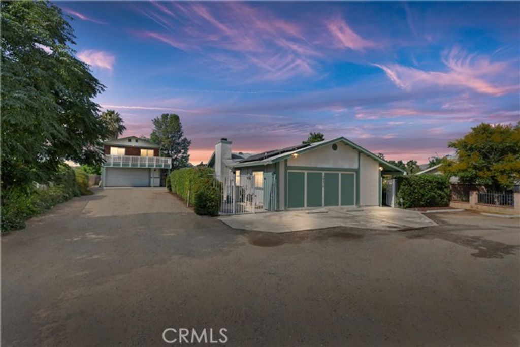 10372 Wells, Riverside, CA 92505