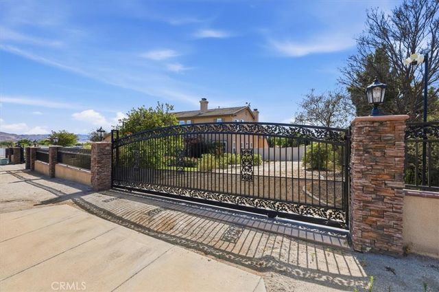 17731 Glen Hollow, Riverside, CA 92504