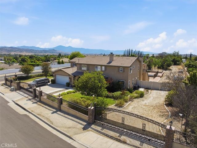 17731 Glen Hollow, Riverside, CA 92504