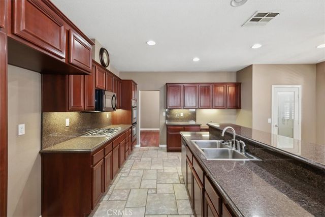17731 Glen Hollow, Riverside, CA 92504