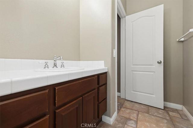 17731 Glen Hollow, Riverside, CA 92504