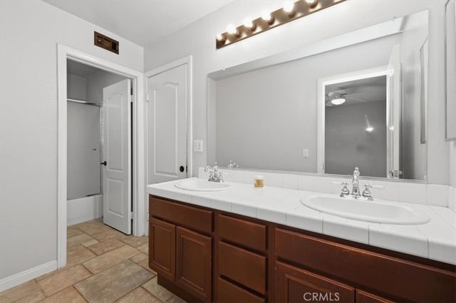 17731 Glen Hollow, Riverside, CA 92504