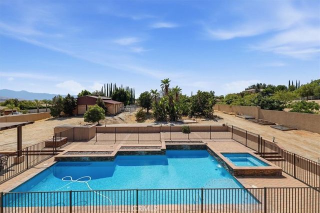 17731 Glen Hollow, Riverside, CA 92504