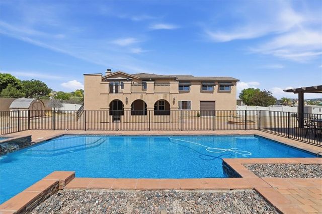 17731 Glen Hollow, Riverside, CA 92504