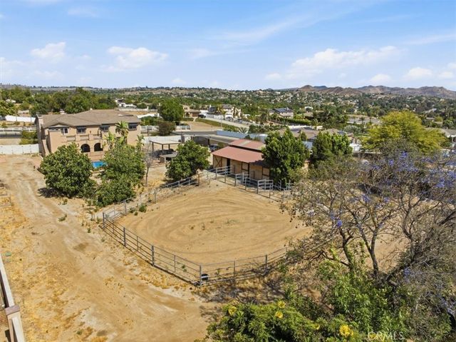 17731 Glen Hollow, Riverside, CA 92504