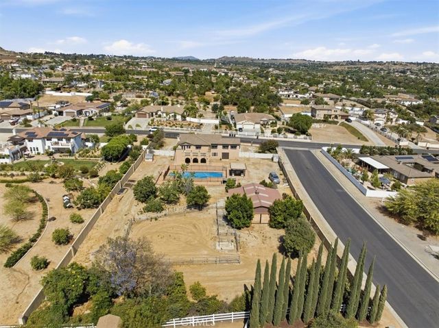 17731 Glen Hollow, Riverside, CA 92504