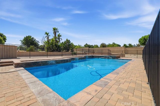 17731 Glen Hollow, Riverside, CA 92504