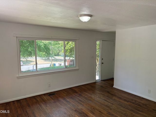 1614 Alcott Street, Durham, NC 27701