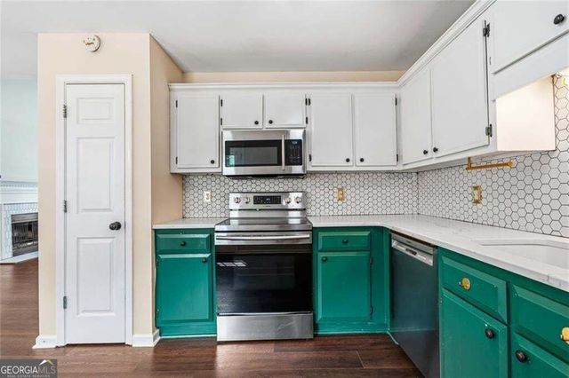 13 Stonecreek Drive SW, Cartersville, GA 30120