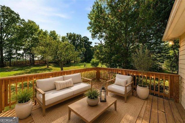 13 Stonecreek Drive SW, Cartersville, GA 30120