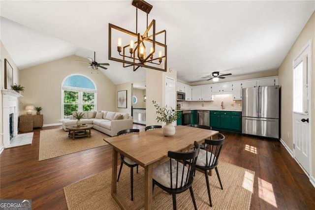 13 Stonecreek Drive SW, Cartersville, GA 30120