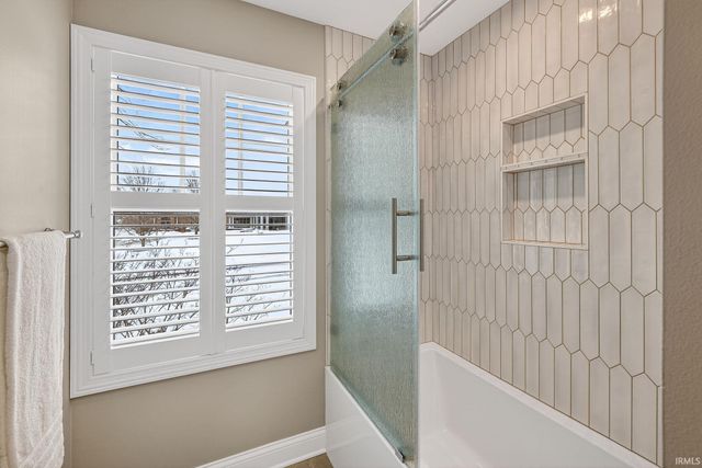 3334 Deer Lake Drive, South Bend, IN 46614