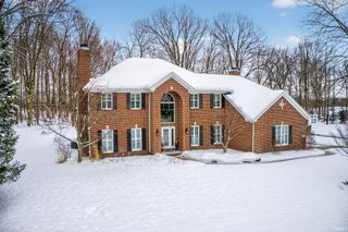 3334 Deer Lake Drive, South Bend, IN 46614