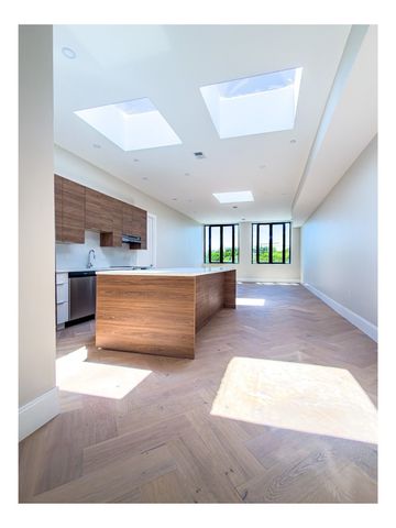 1 Jackson Street PH, Newton, MA 02459