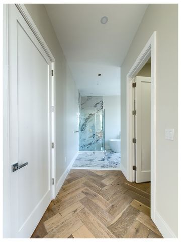 1 Jackson Street PH, Newton, MA 02459