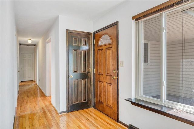 2009 Montclair DR, Roanoke, VA 24019