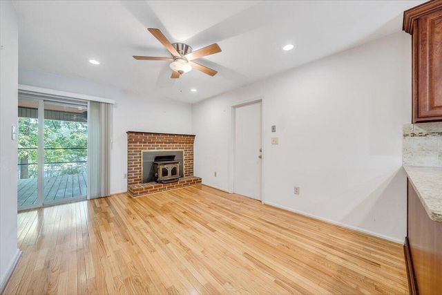 2009 Montclair DR, Roanoke, VA 24019