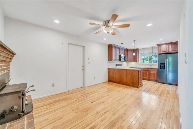 2009 Montclair DR, Roanoke, VA 24019