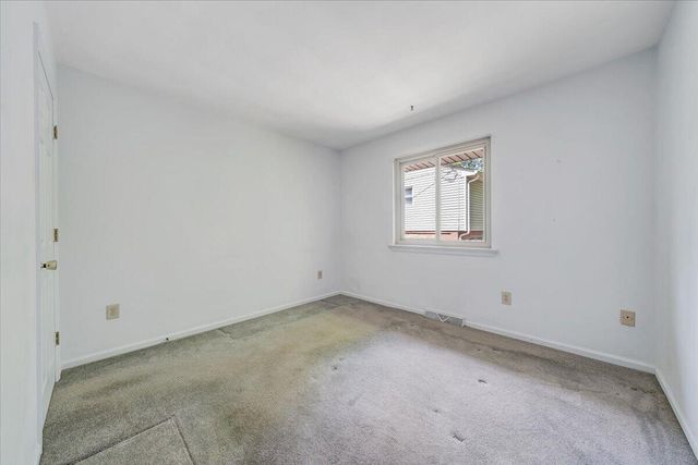 2009 Montclair DR, Roanoke, VA 24019