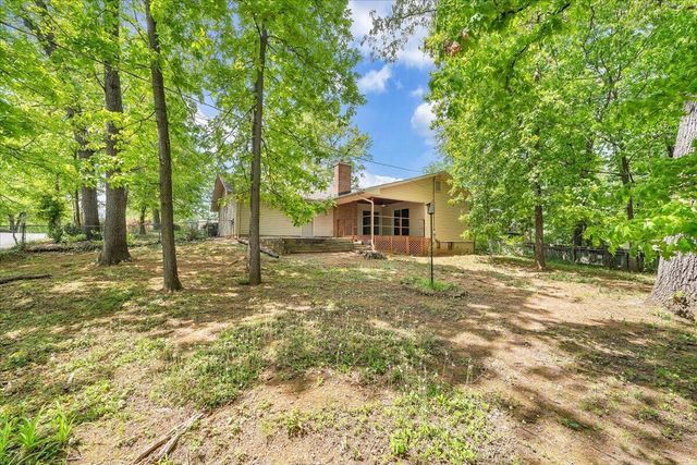 2009 Montclair DR, Roanoke, VA 24019