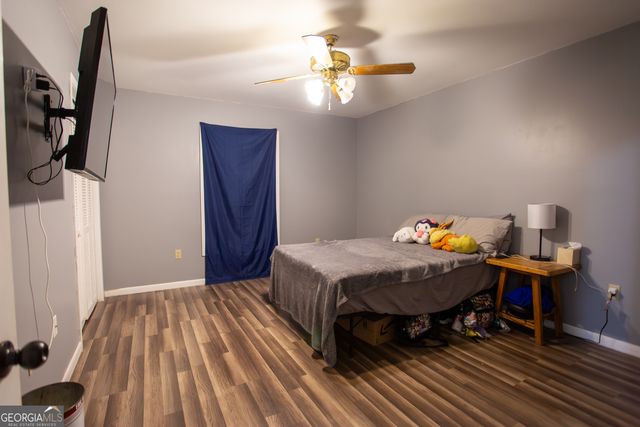 1194 Blackshear Hwy, Baxley, GA 31513