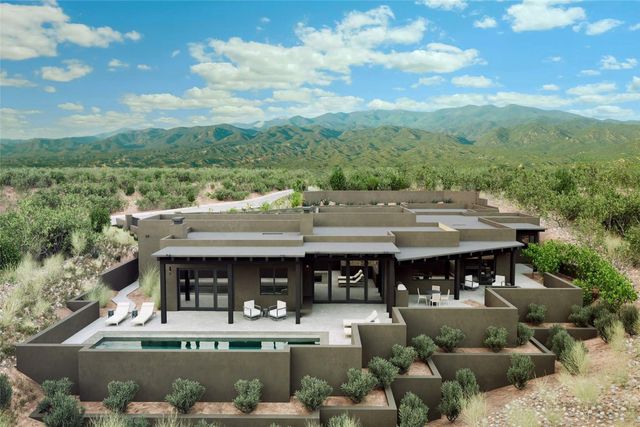 4005 Via Verdi, Santa Fe, NM 87506