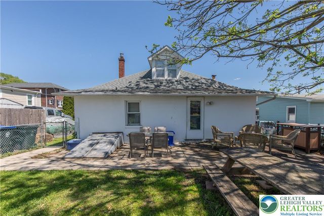 1310 Ueberroth Avenue, Allentown City, PA 18103