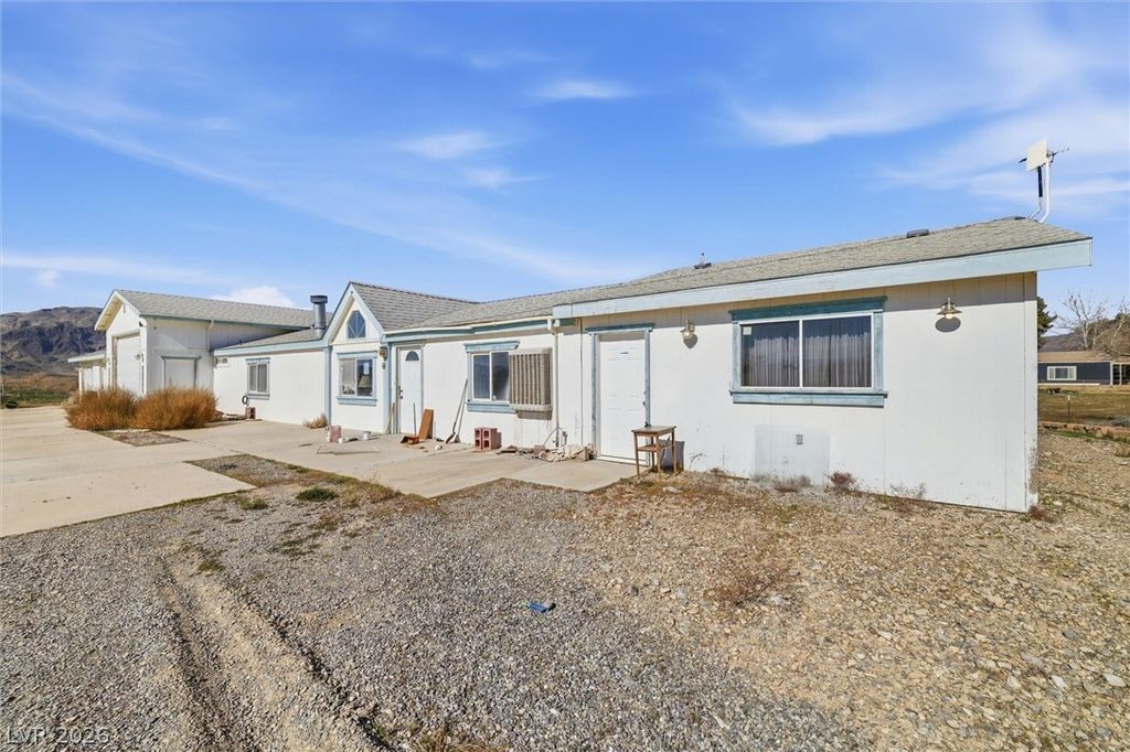 5640 Johnnie Mine Street, Pahrump, NV 89060