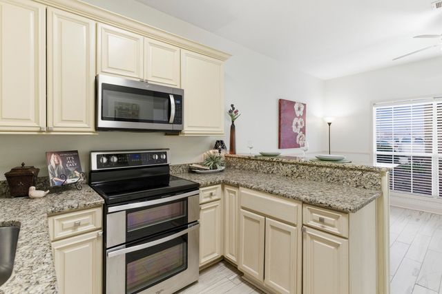 115 Summit Rdg, Hattiesburg, MS 39402